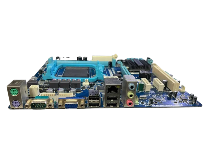 Gigabyte Ga-m68mt-s2 REV 3.1 Geforce 7025 DDR3 Soket AM3 Matx Anakart (2 EL YENİLENMİŞ Ürün)