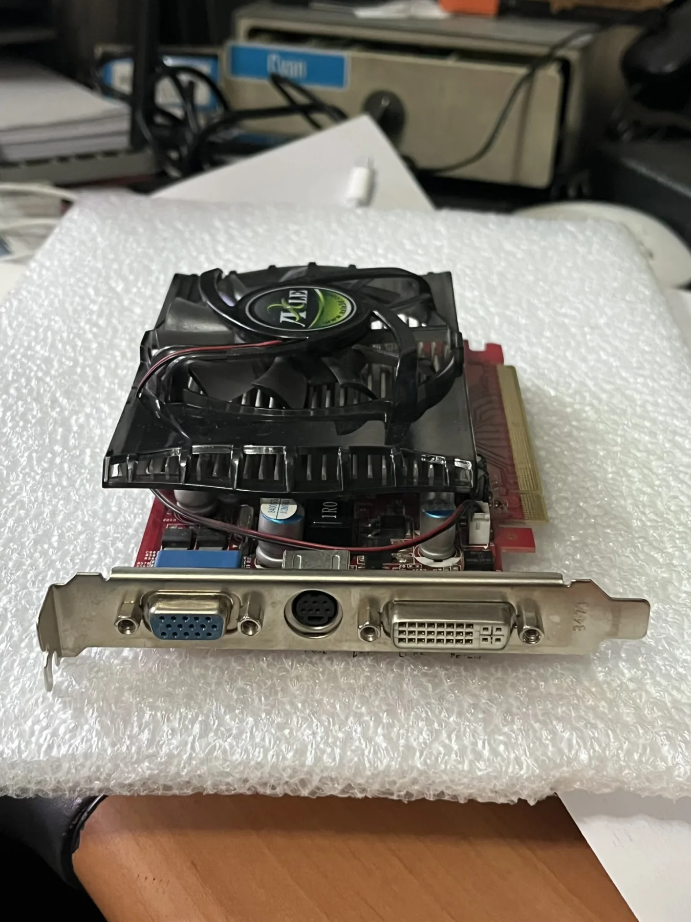 AXLE NVIDIA GEFORCE 8400GT 512MB DDR2 64bit Pcı-e Ekran Kartı (2 EL Ürün)