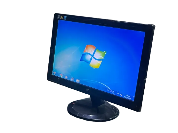 AOC 936swa 18.5 İNÇ WİDESCREEN SİYAH LED MONİTÖR (2 EL YENİLENMİŞ Ürün)
