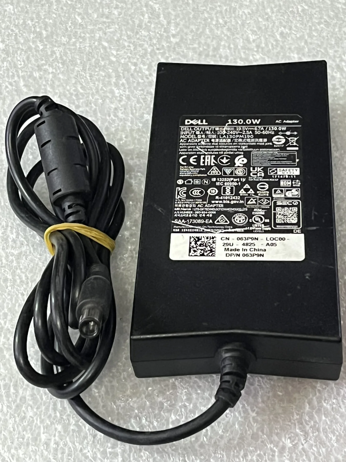 Dell LA130PM190 19.5 6.7A 130W Laptop Şarj Cihazı 2 EL ÜRÜN