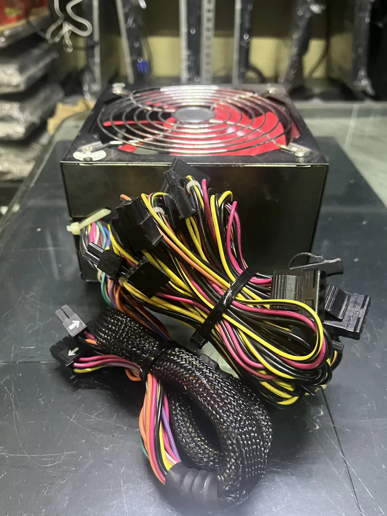 HUNTKEY APFC700 600 WATT Power Supply 12 CM FAN GÜÇ KAYNAĞI